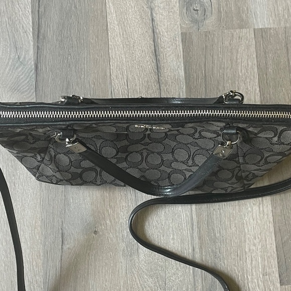 Coach Kelsey Satchel Signature bag - Picture 3 of 7